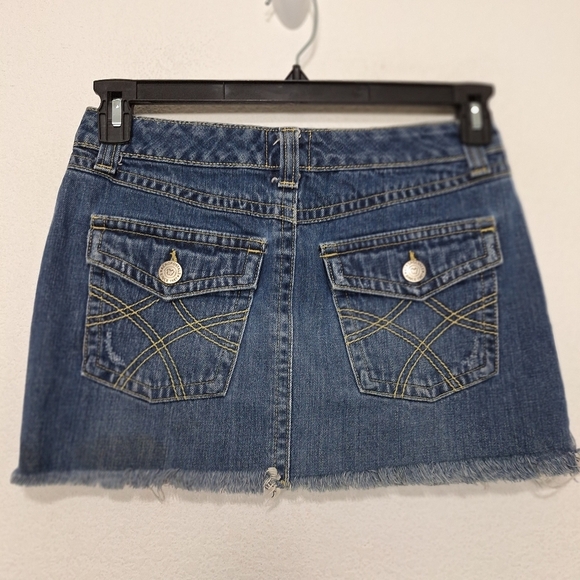 Aéropostale Y2K Distressed Front Frayed Slits Denim Micro Mini Skirt Size 1/2 - Picture 4 of 8
